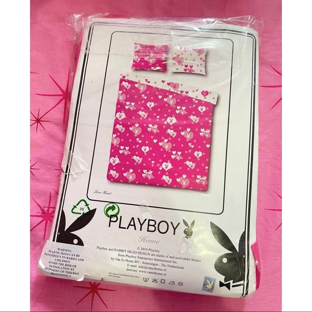 SOLD Playboy Duvet Cover & Pillowcase Set Twin Bed Size - Picture 1 of 2